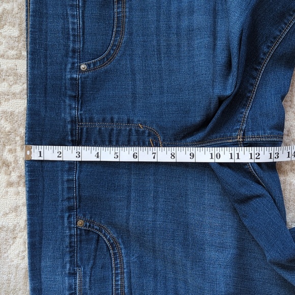 Style & Co. Straight Leg Distressed Whiskering Jeans XL Blue - Picture 15 of 16